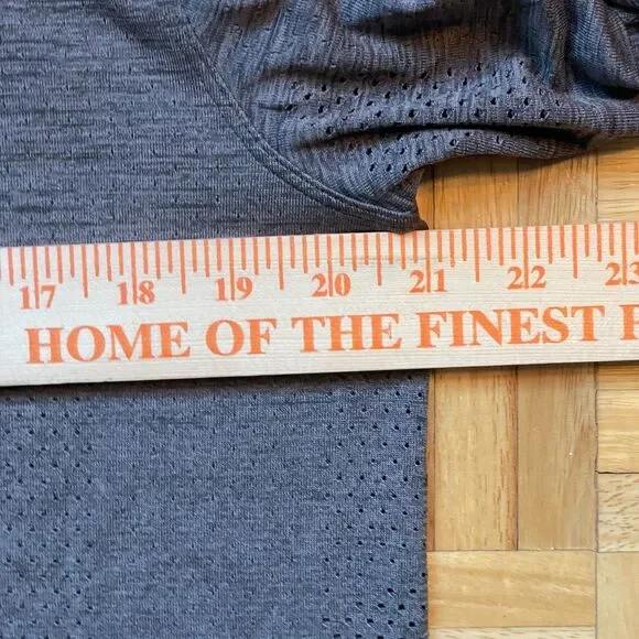 Lululemon Metal Vent Breathe Polo Men Size Large Shirt Graphite Grey Performance - Picture 8 of 9